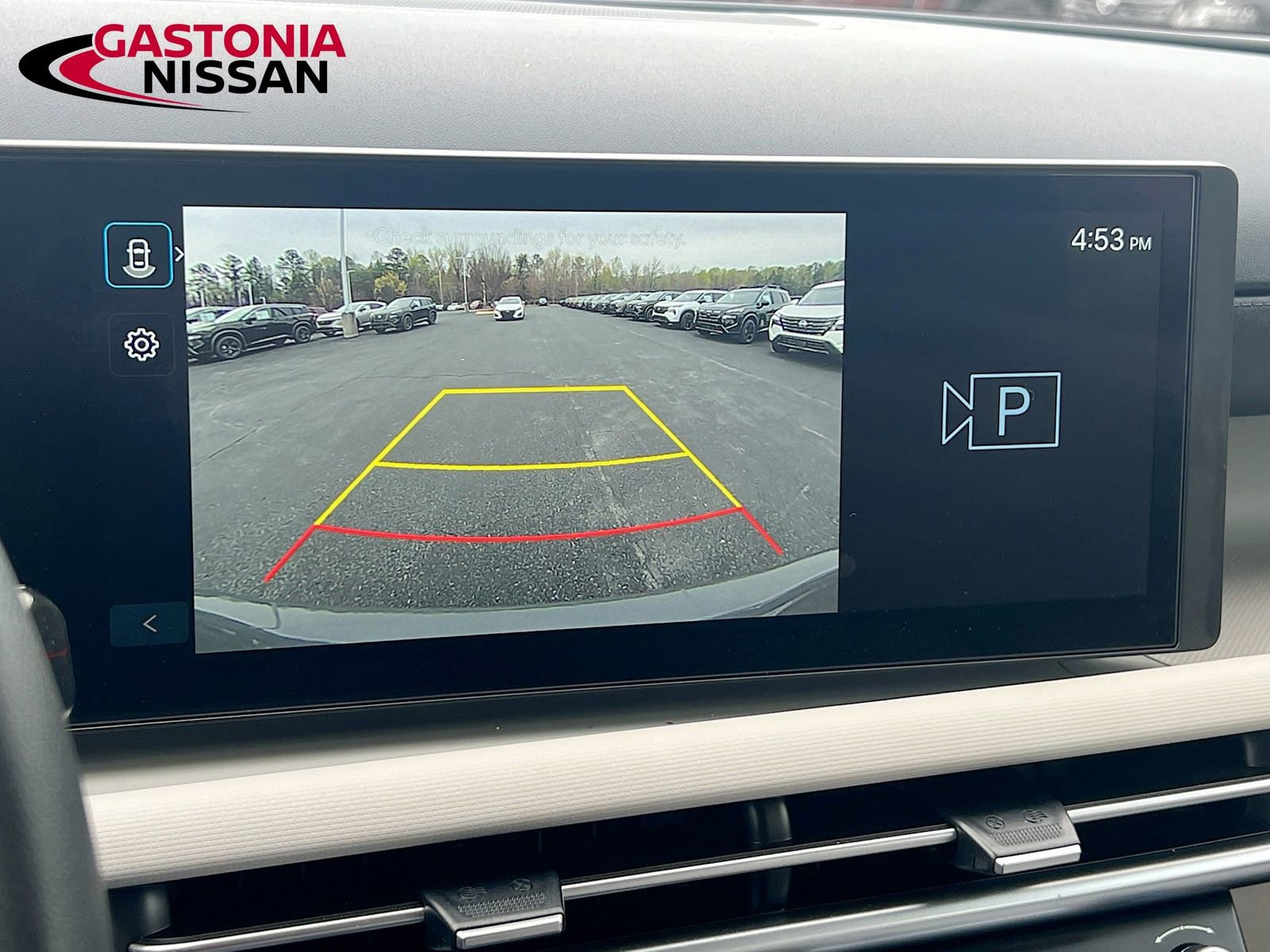 Used 2025 Hyundai Tucson SE image 18