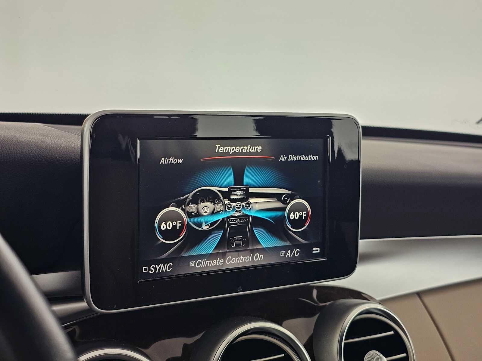 Used 2018 Mercedes-Benz C 300 Sedan image 26