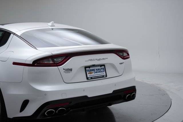 Used 2020 Kia Stinger GT1 RWD image 4