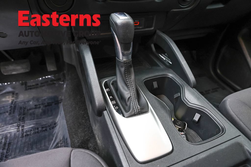 Used 2022 Nissan Frontier S RWD image 12