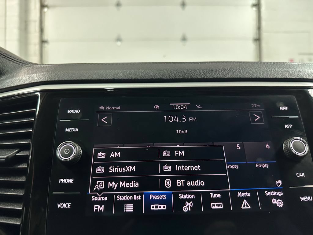 Used 2021 Volkswagen Atlas SEL Premium AWD/4WD image 32