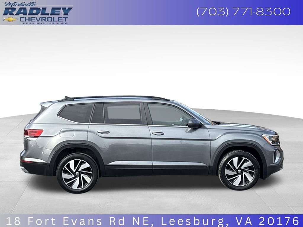 Used 2025 Volkswagen Atlas SE image 7