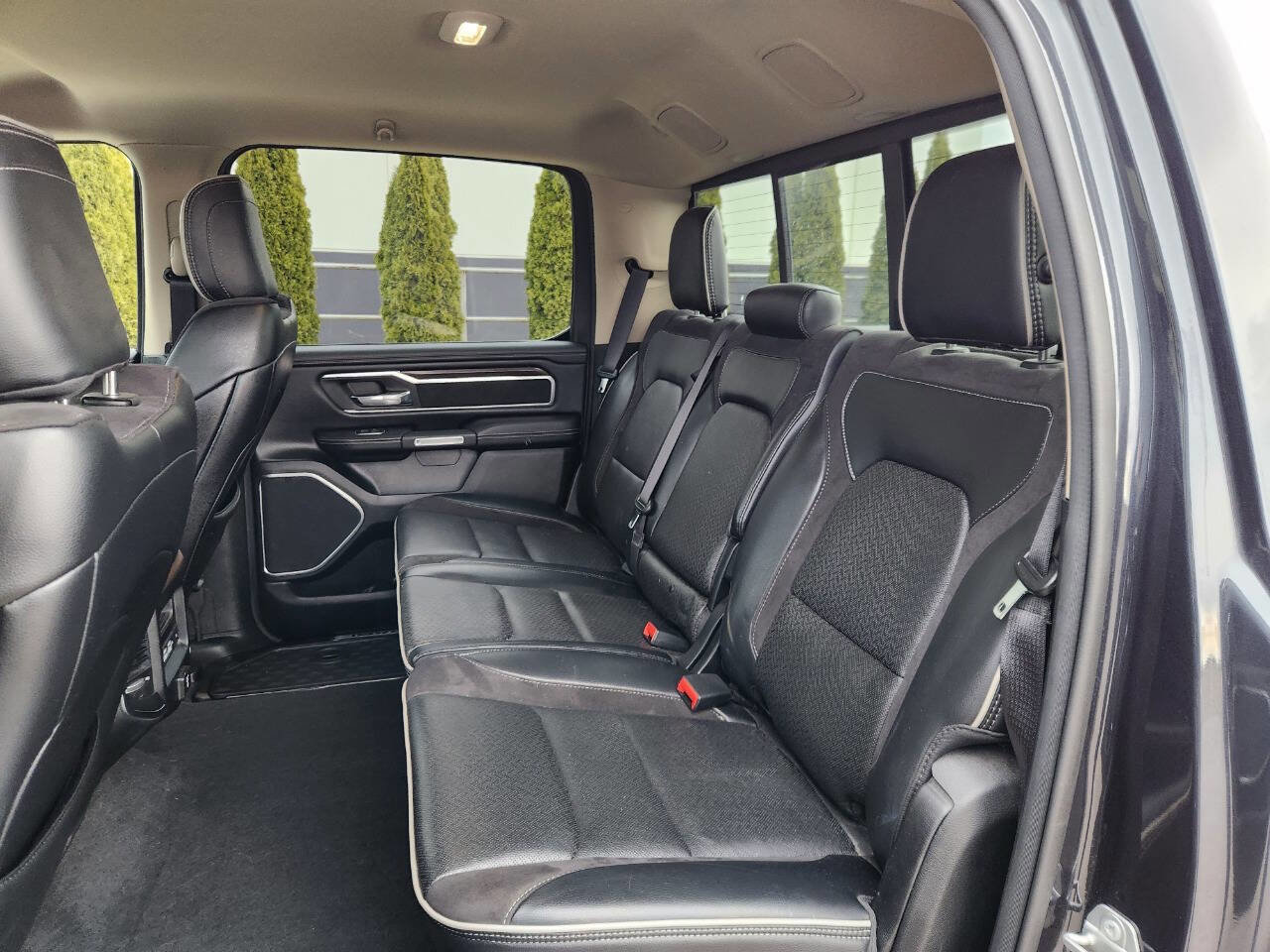 Used 2021 RAM 1500 Laramie AWD/4WD image 22
