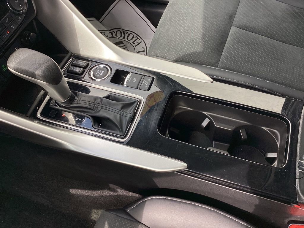 Used 2025 Mitsubishi Eclipse Cross AWD image 32