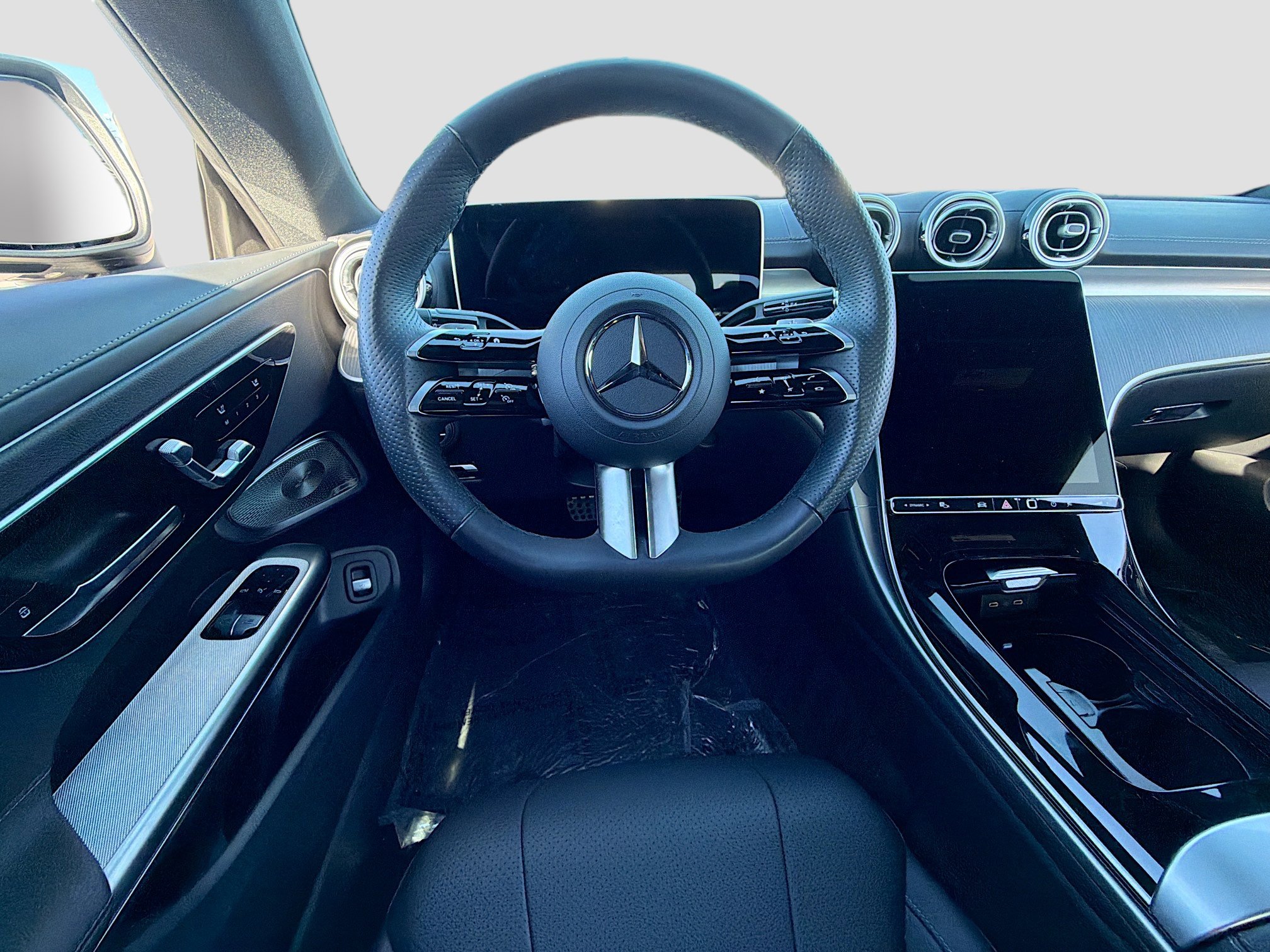 Used 2025 Mercedes-Benz CLE 300 4MATIC Coupe w/ AMG Line image 17