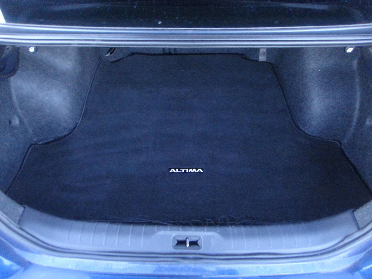 Used 2020 Nissan Altima 2.5 SR FWD image 12