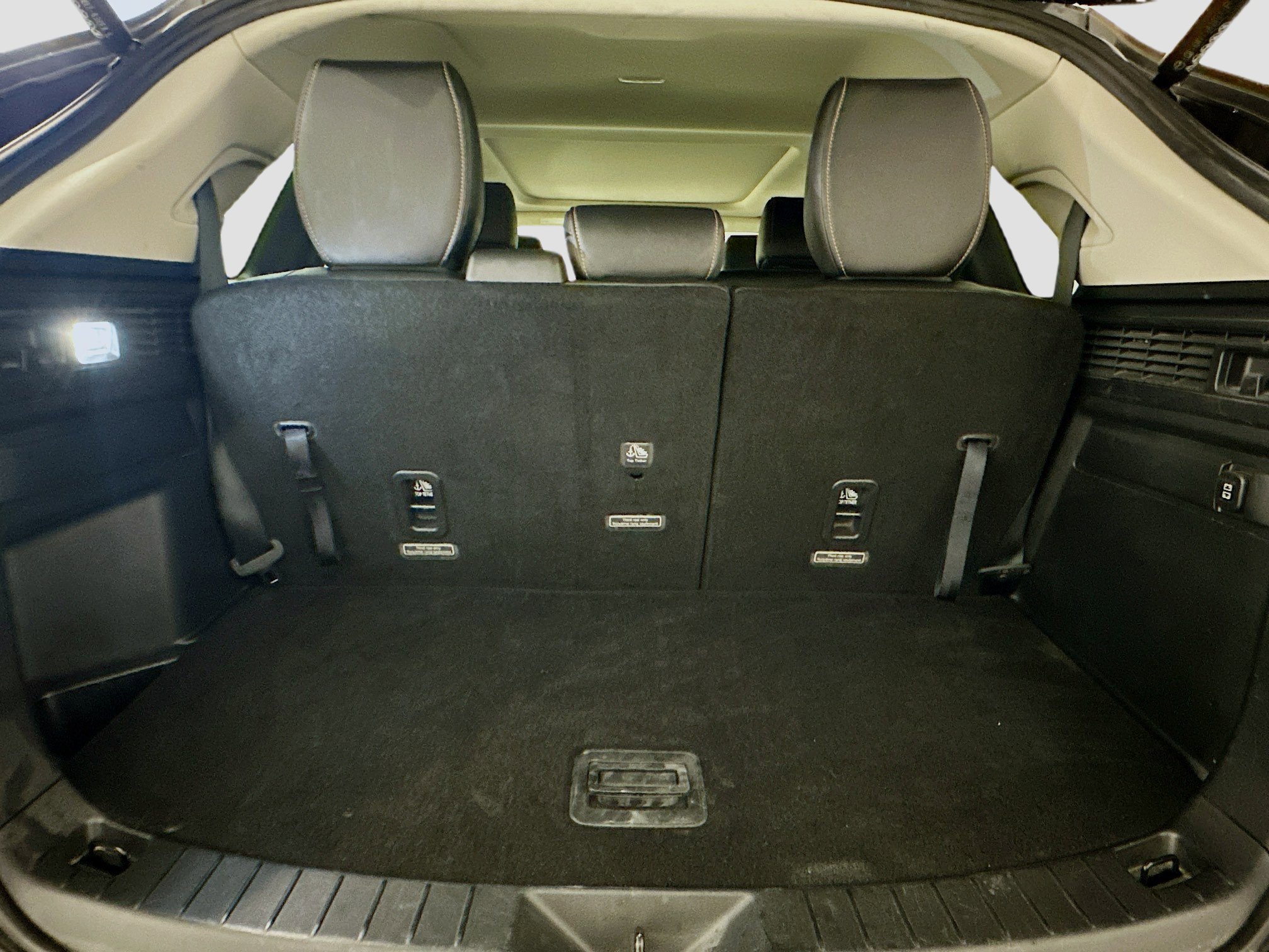 Used 2024 MAZDA CX-90 3.3 Turbo w/ Premium Package image 30