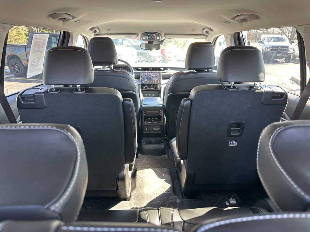 Used 2023 Jeep Grand Cherokee L Limited image 14