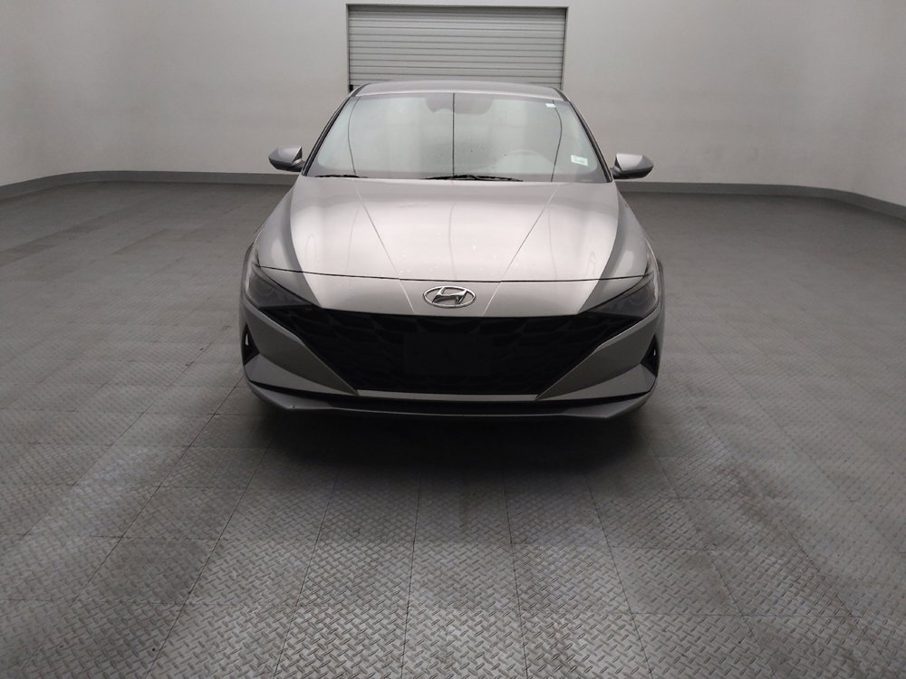Used 2022 Hyundai Elantra SEL FWD image 15