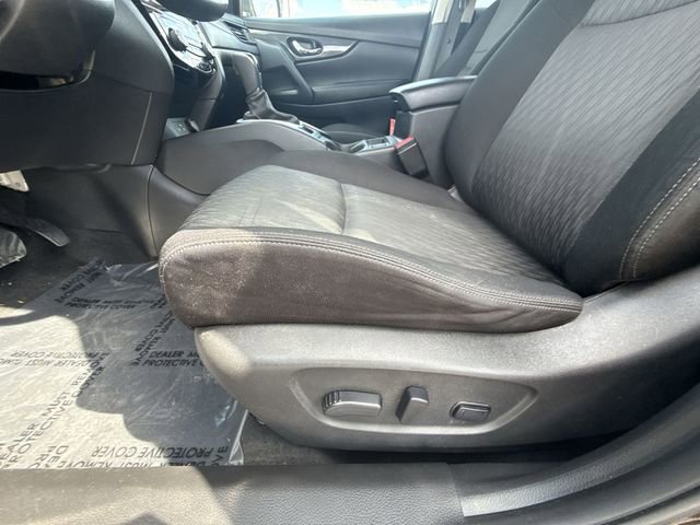 Used 2020 Nissan Rogue SV AWD/4WD image 12