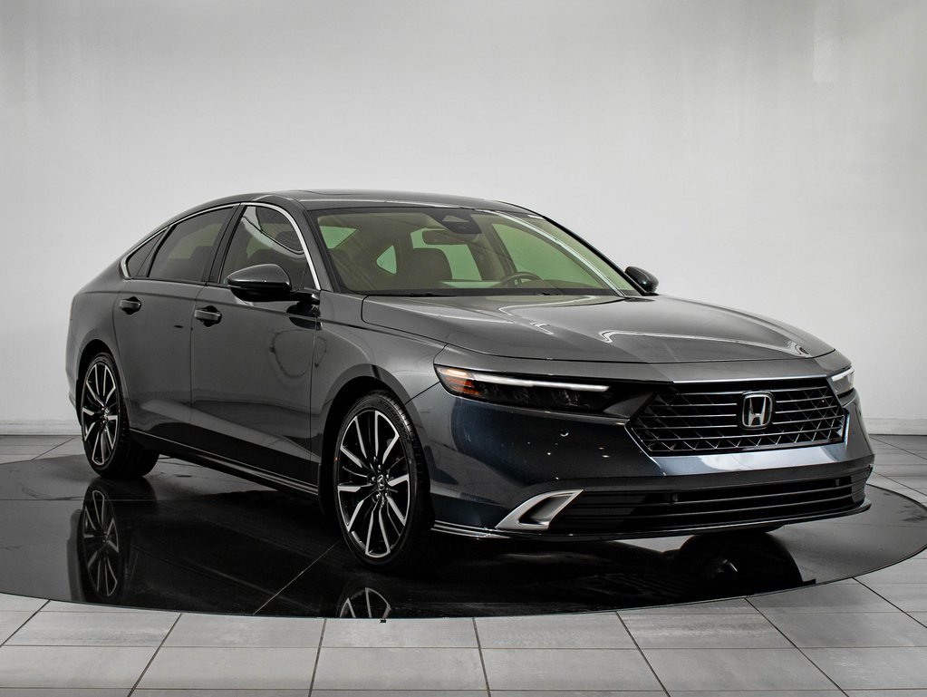 Used 2023 Honda Accord Touring image 12