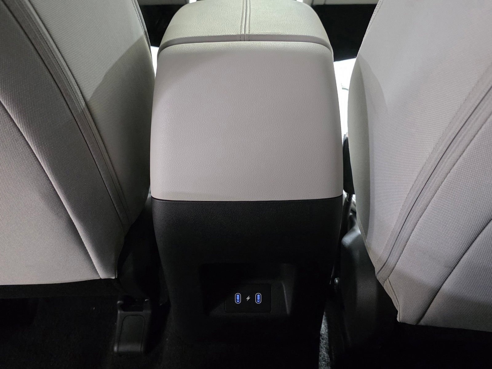 Certified 2025 Hyundai Tucson SE FWD image 16