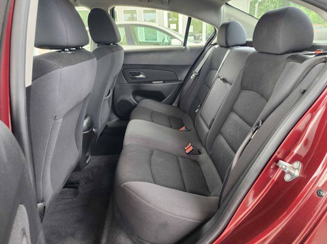 Used 2016 Chevrolet Cruze LT FWD image 13
