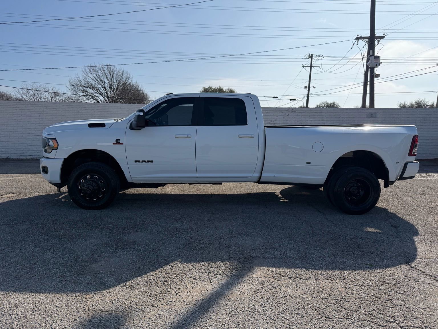 Used 2023 RAM 3500 Big Horn w/ Night Edition image 3
