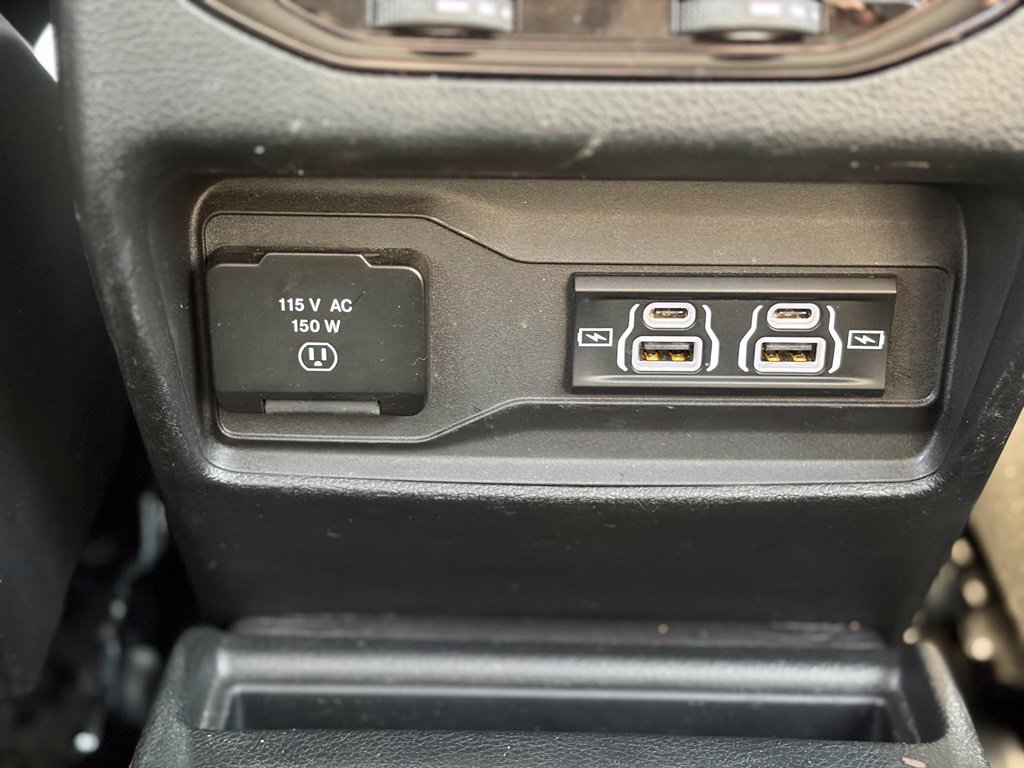 Certified 2024 Jeep Grand Cherokee L Limited AWD/4WD image 18
