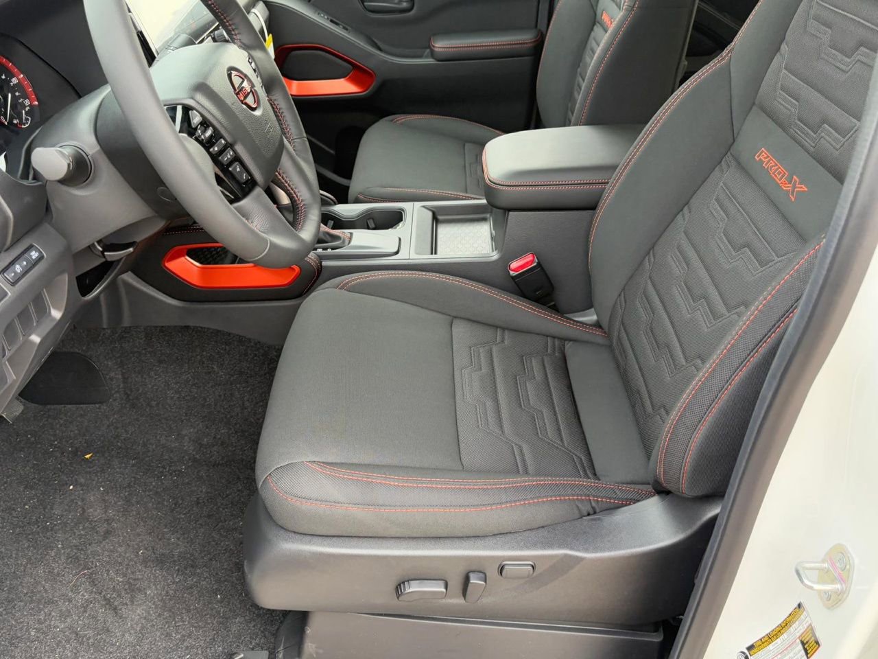 New 2026 Nissan Frontier PRO-4X w/ Pro-4x Convenience Package image 15