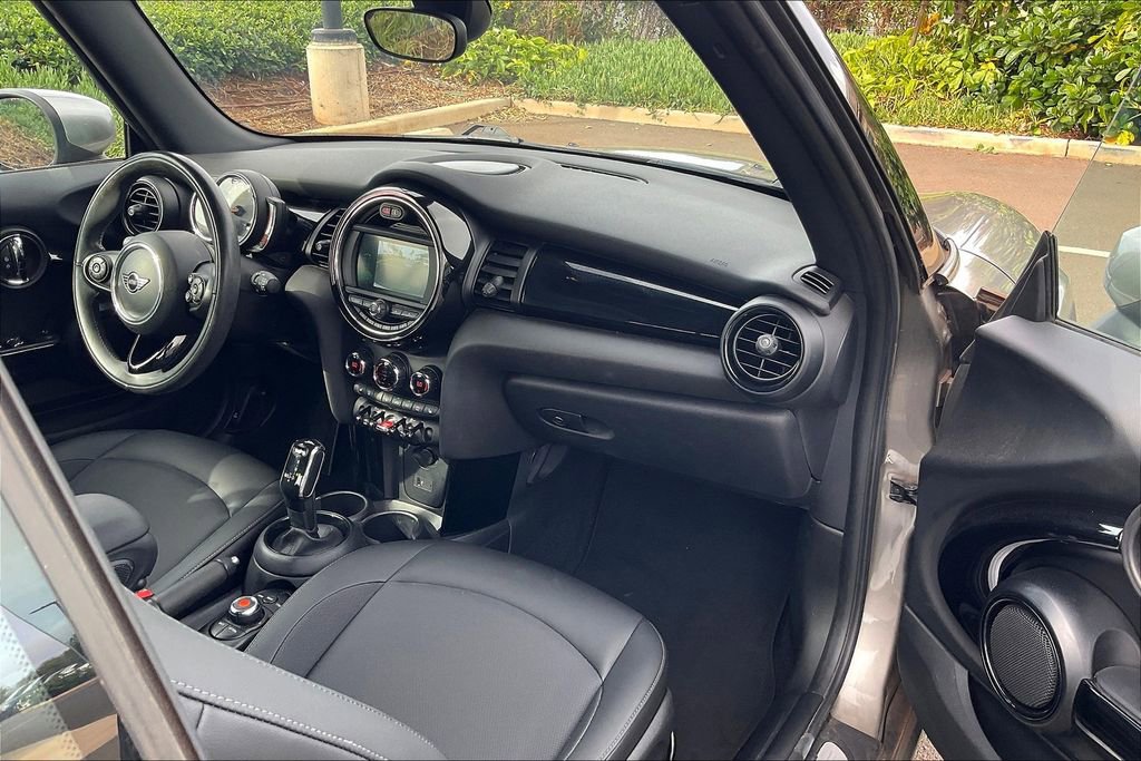 Used 2021 MINI Cooper Convertible image 15