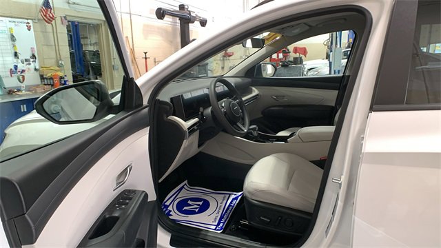 Certified 2025 Hyundai Tucson SEL image 8