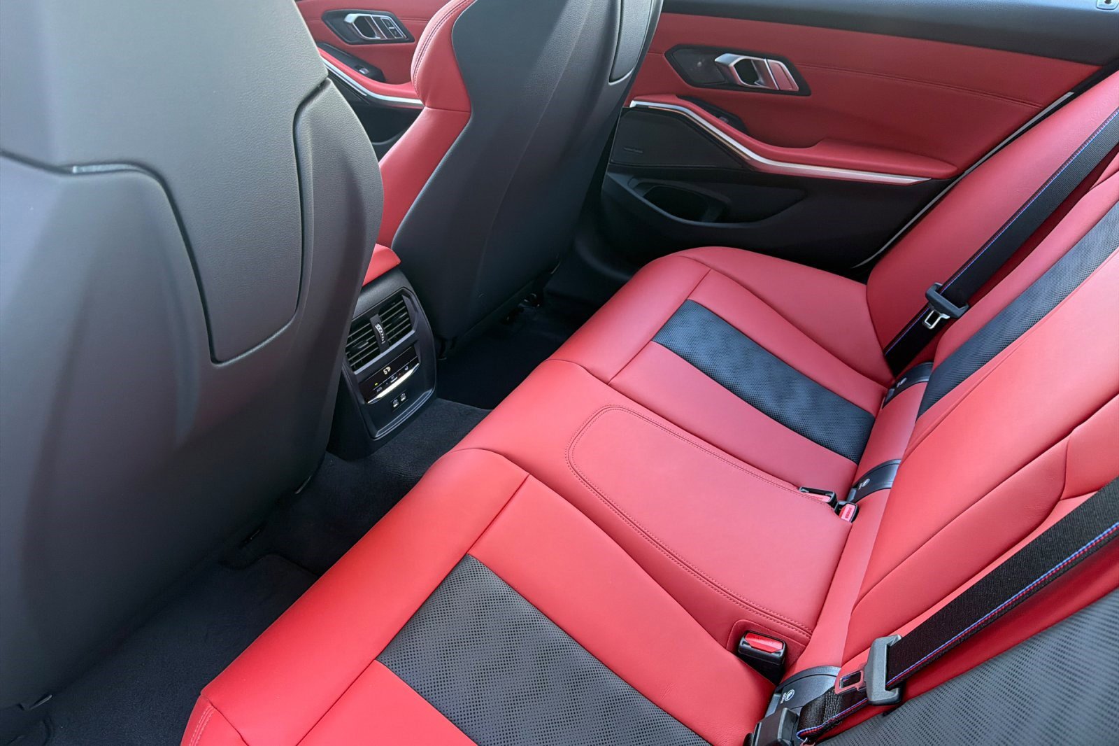 Used 2025 BMW M3 Competition image 15