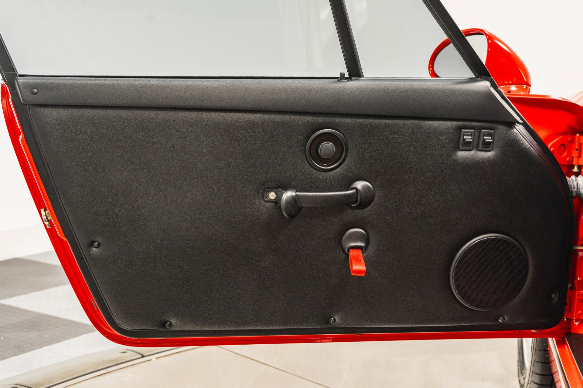 Used 1993 Porsche 911 RS America image 37