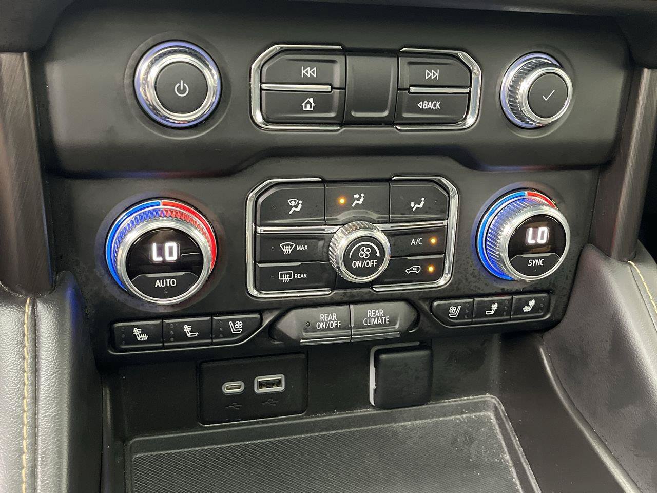 Certified 2022 GMC Yukon AT4 w/ Technology Package AWD/4WD image 25