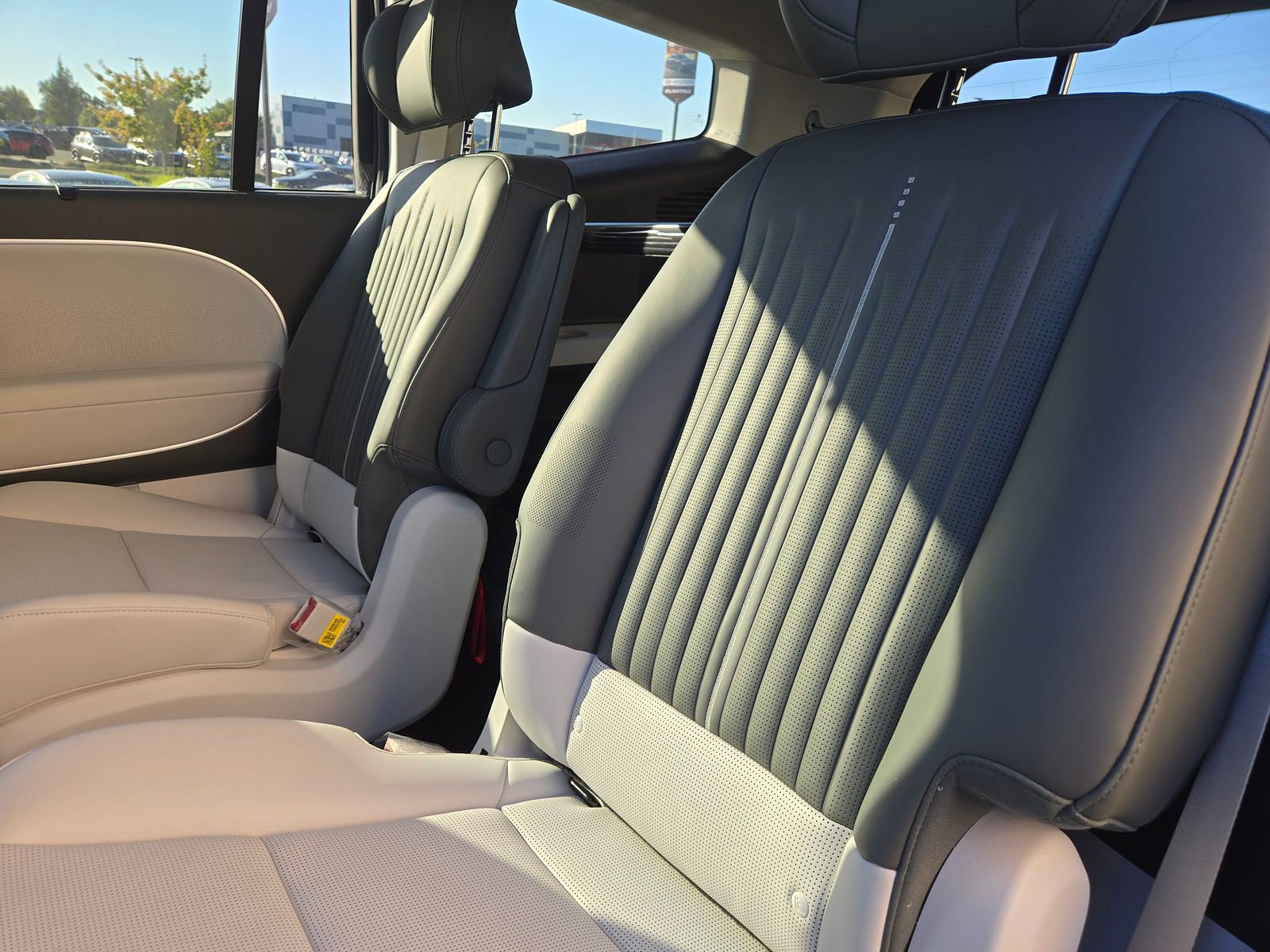 New 2026 Hyundai Ioniq 9 Limited image 11