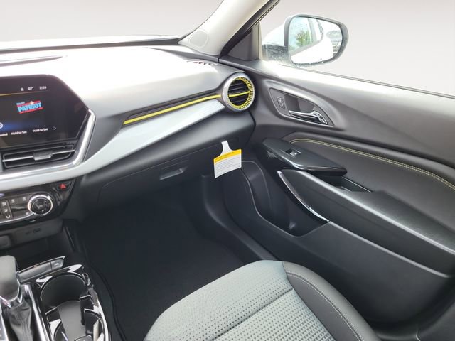 New 2026 Chevrolet Trax LT w/ Driver Confidence Package image 13