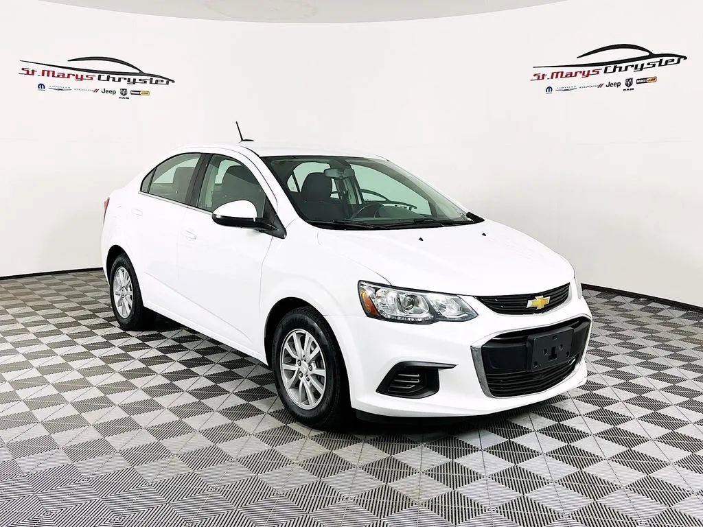 Used 2017 Chevrolet Sonic LT image 1