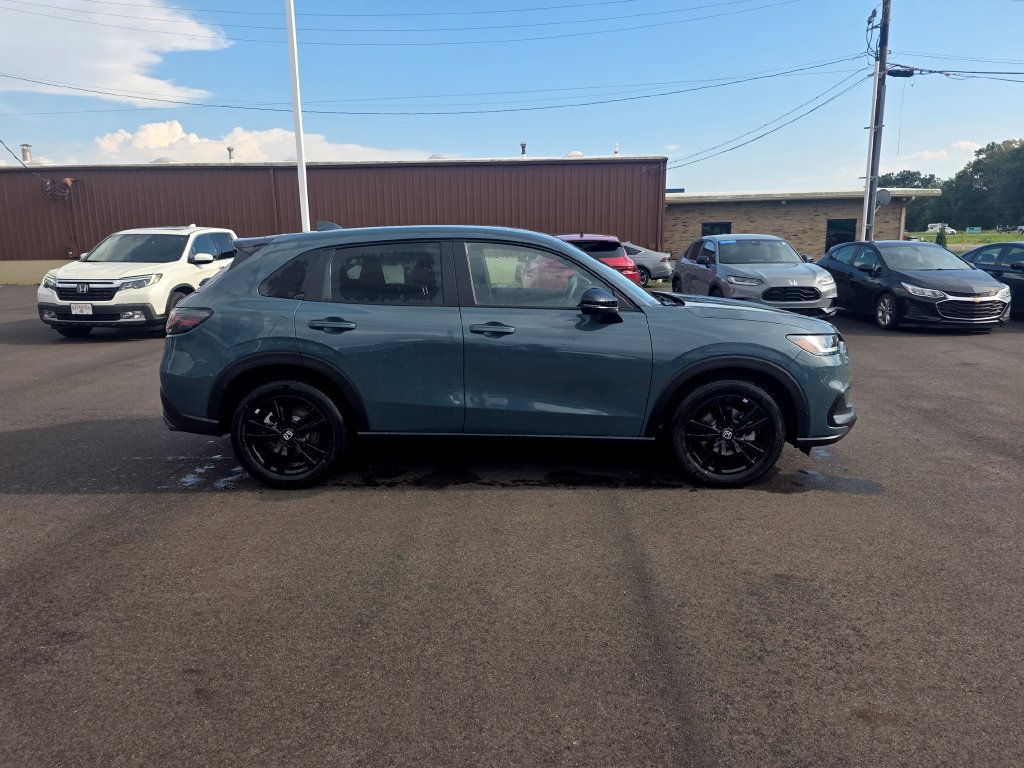 New 2027 Honda HR-V Sport image 2