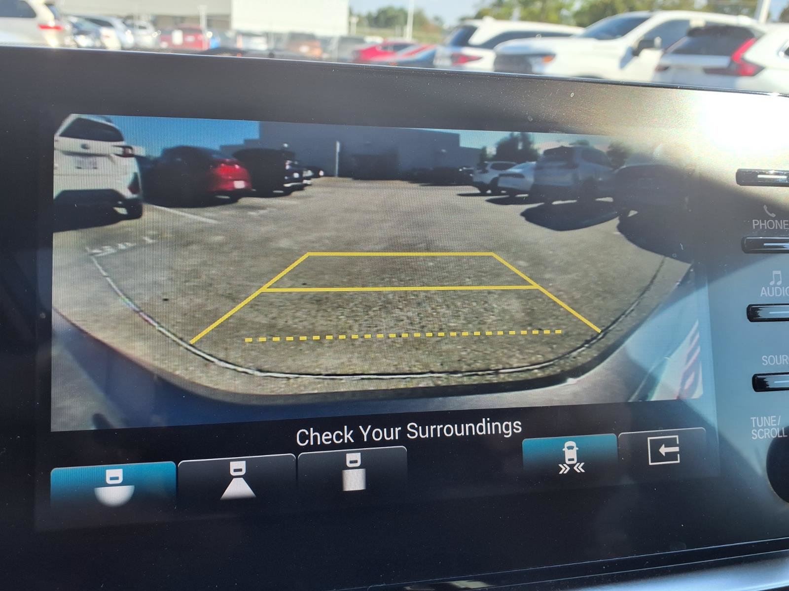Used 2019 Honda Accord Touring image 6