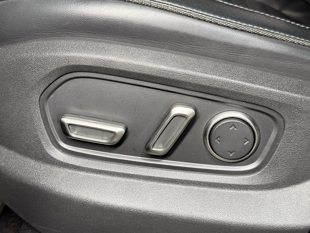 Used 2024 Rivian R1S Adventure AWD/4WD image 7