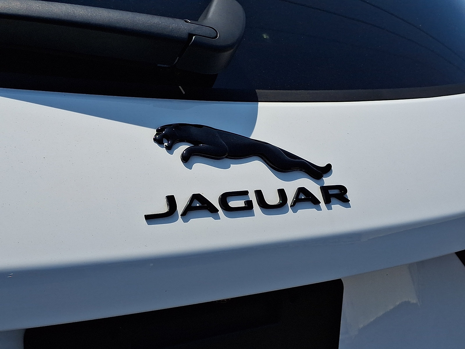 Used 2026 Jaguar F-PACE R-Dynamic S AWD/4WD image 29