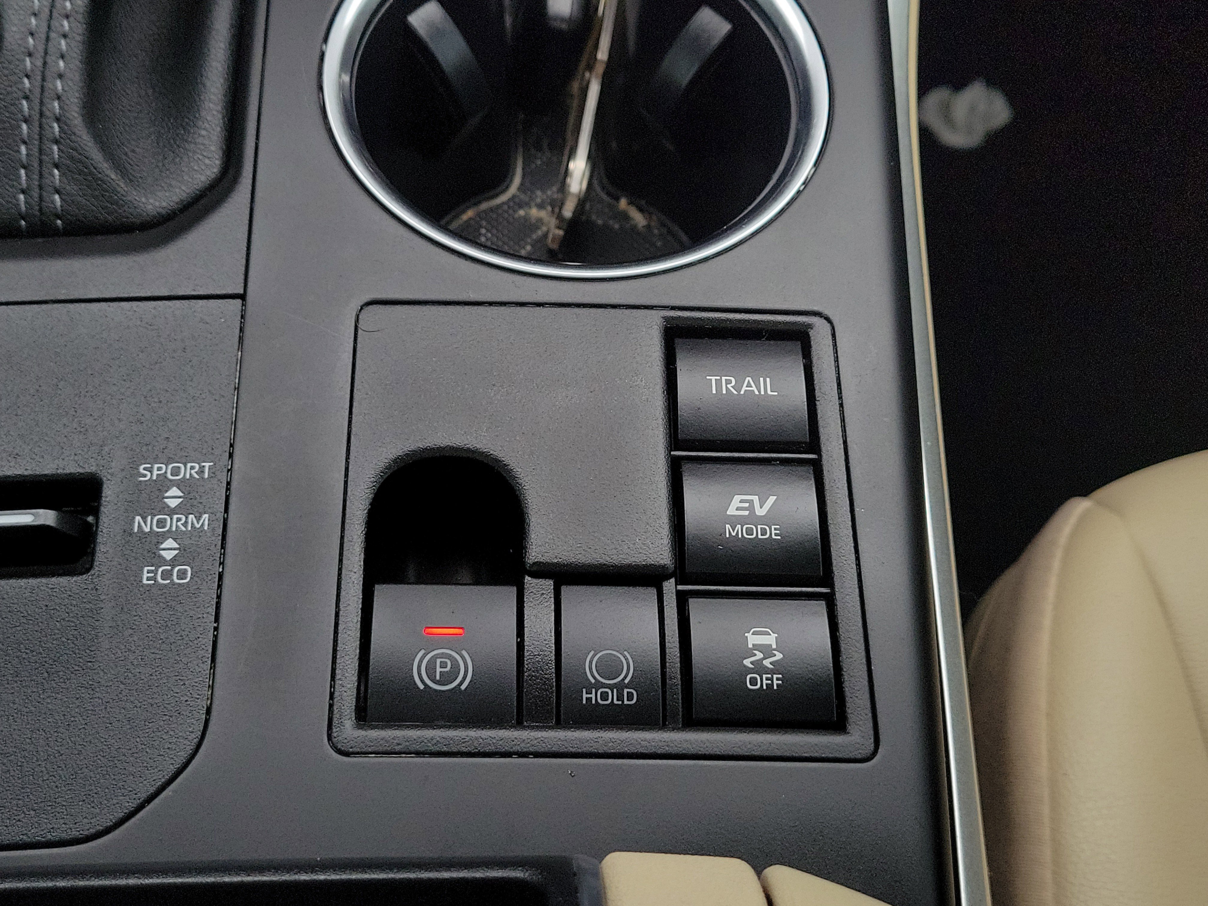 Used 2024 Toyota Highlander XLE image 36