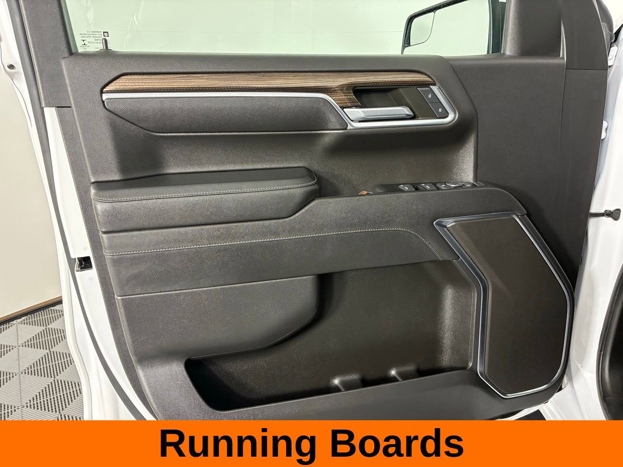 Used 2023 Chevrolet Silverado 1500 LT image 10