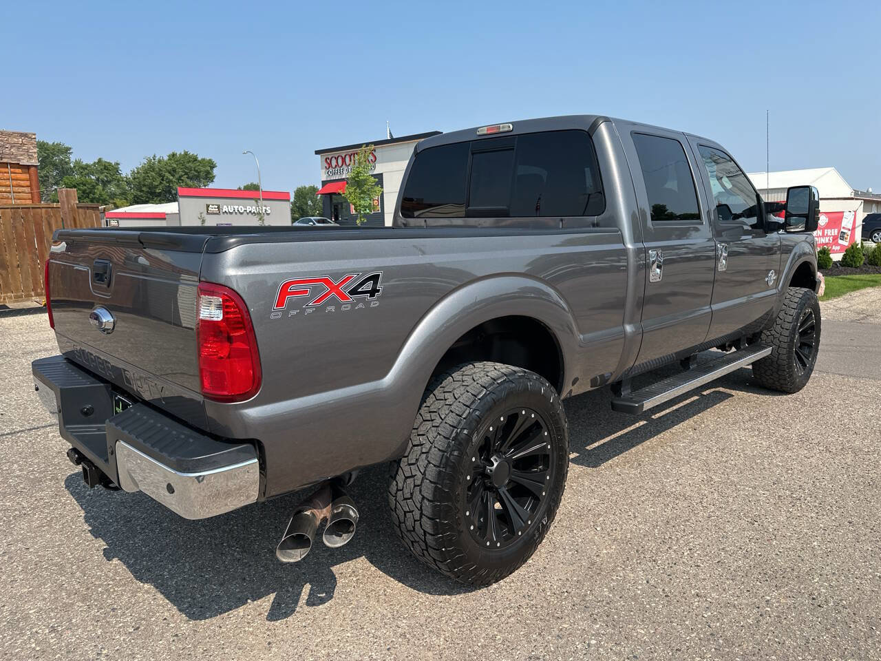 Used 2014 Ford F350 Lariat w/ Lariat Ultimate Package image 4