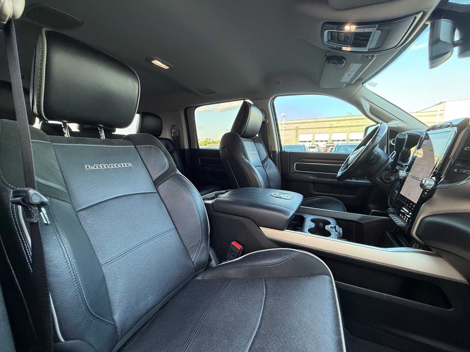 Used 2024 RAM 2500 Laramie AWD/4WD image 19