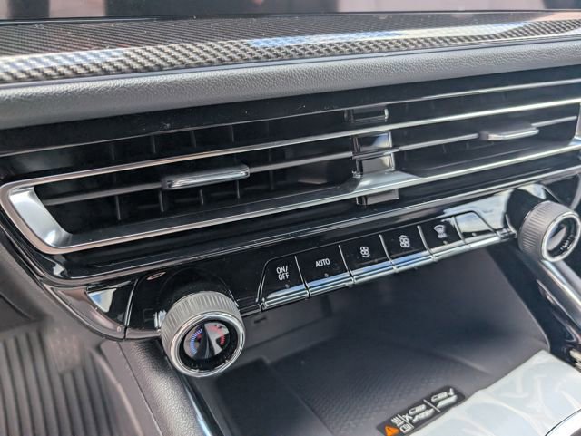 New 2026 Chevrolet Traverse High Country w/ LPO, Floor Liner Package image 20