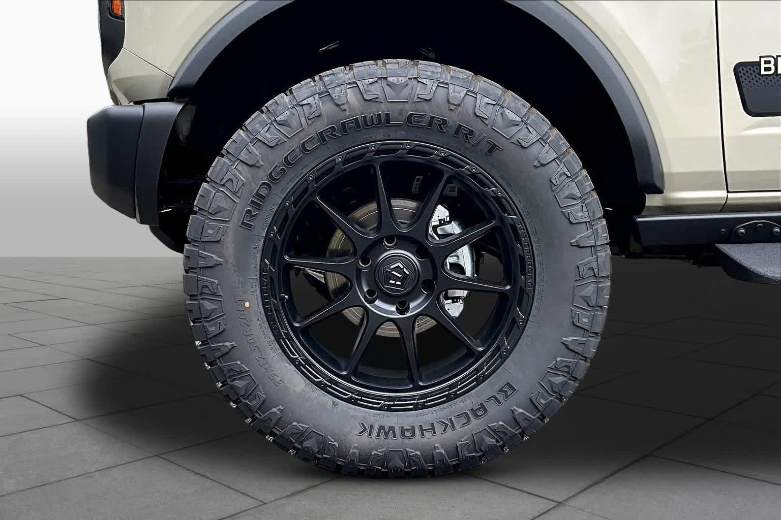 New 2025 Ford Bronco Big Bend w/ Black Diamond Package AWD/4WD image 12