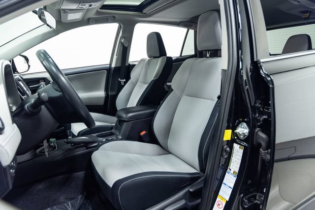 Used 2016 Toyota RAV4 XLE AWD/4WD image 22