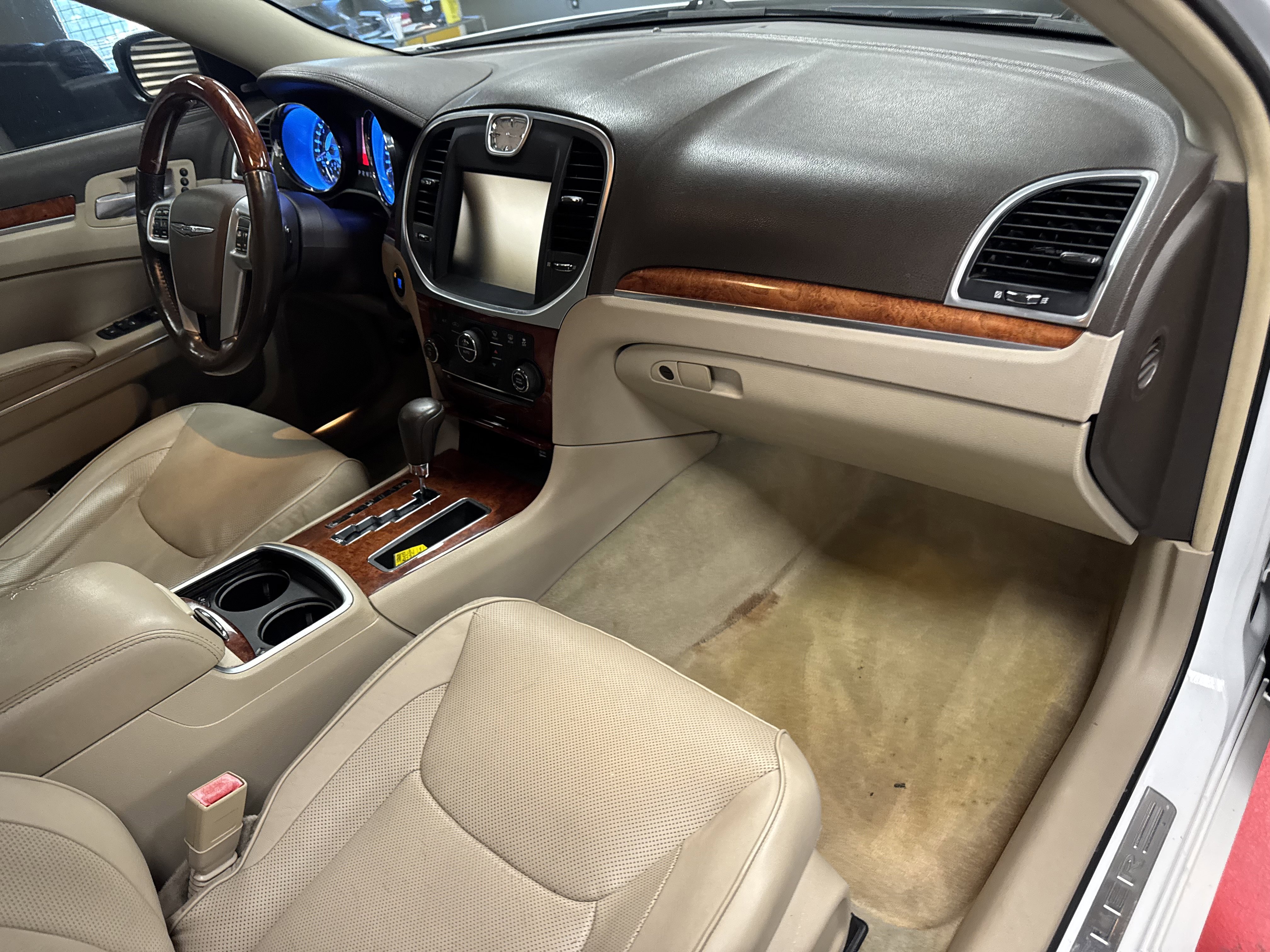Used 2011 Chrysler 300 C w/ Sound Group image 14