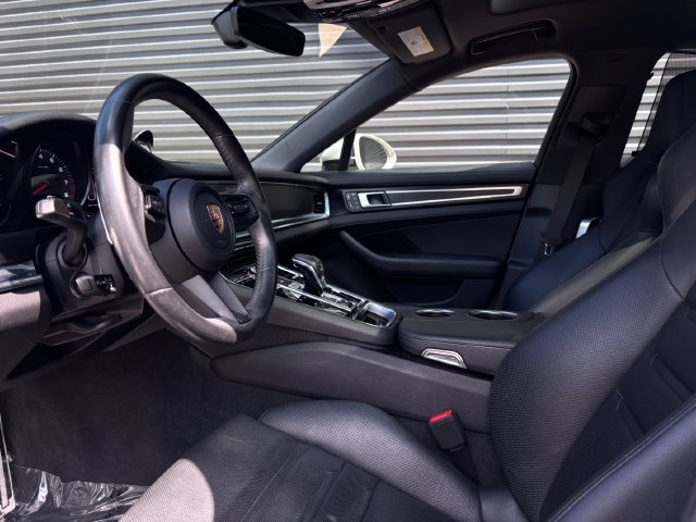 Certified 2023 Porsche Panamera Platinum Edition RWD image 4