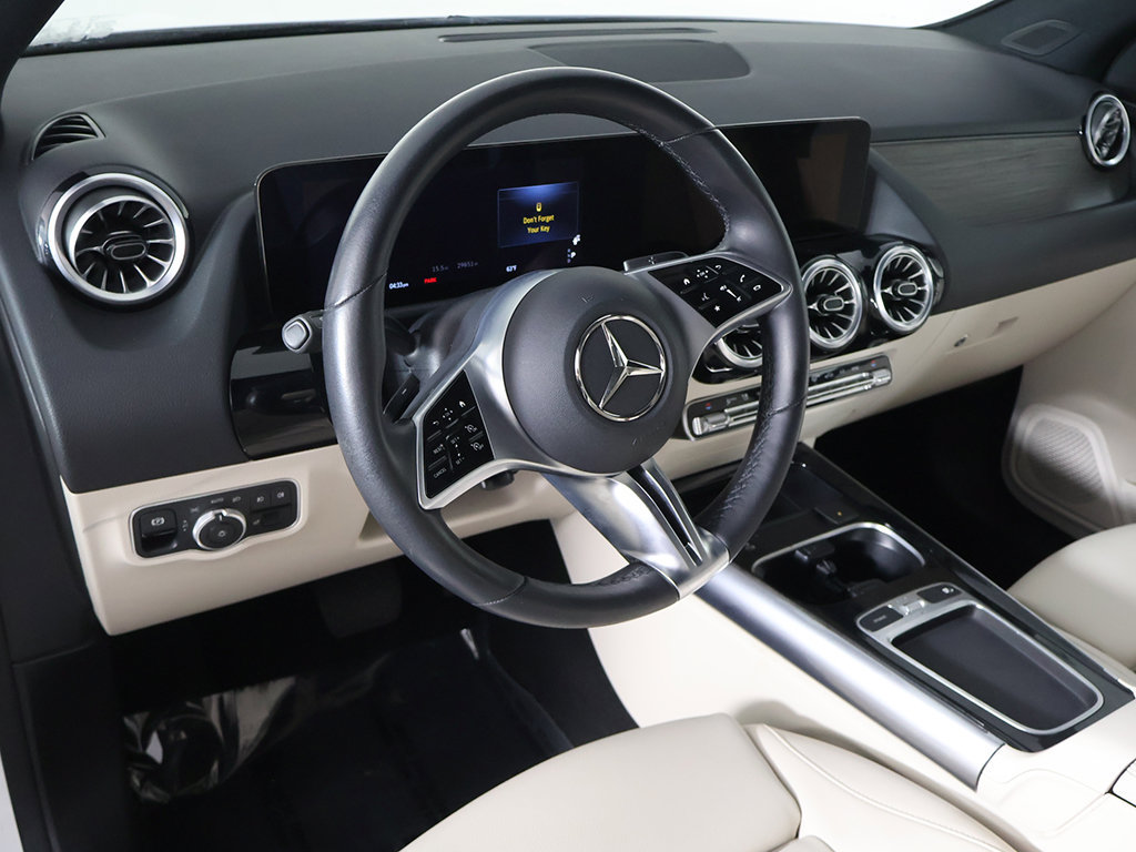 Used 2024 Mercedes-Benz GLA 250 4MATIC w/ Winter Heating Package image 24
