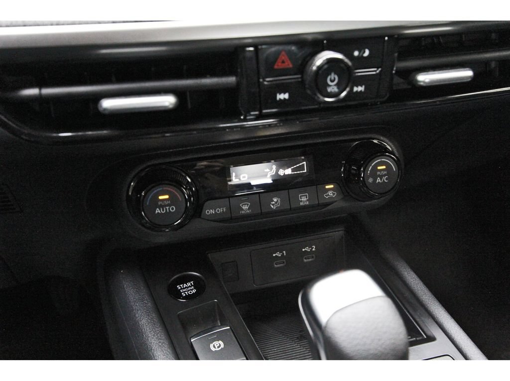 Used 2026 Nissan Kicks SV FWD image 25