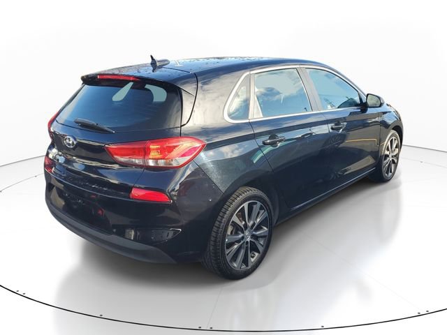 Used 2018 Hyundai Elantra GT image 4