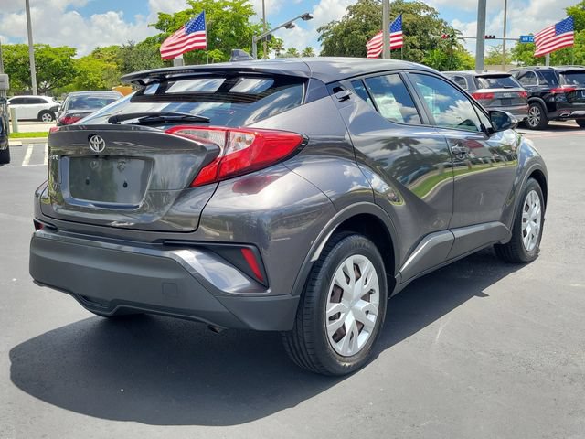Used 2021 Toyota C-HR LE FWD image 4