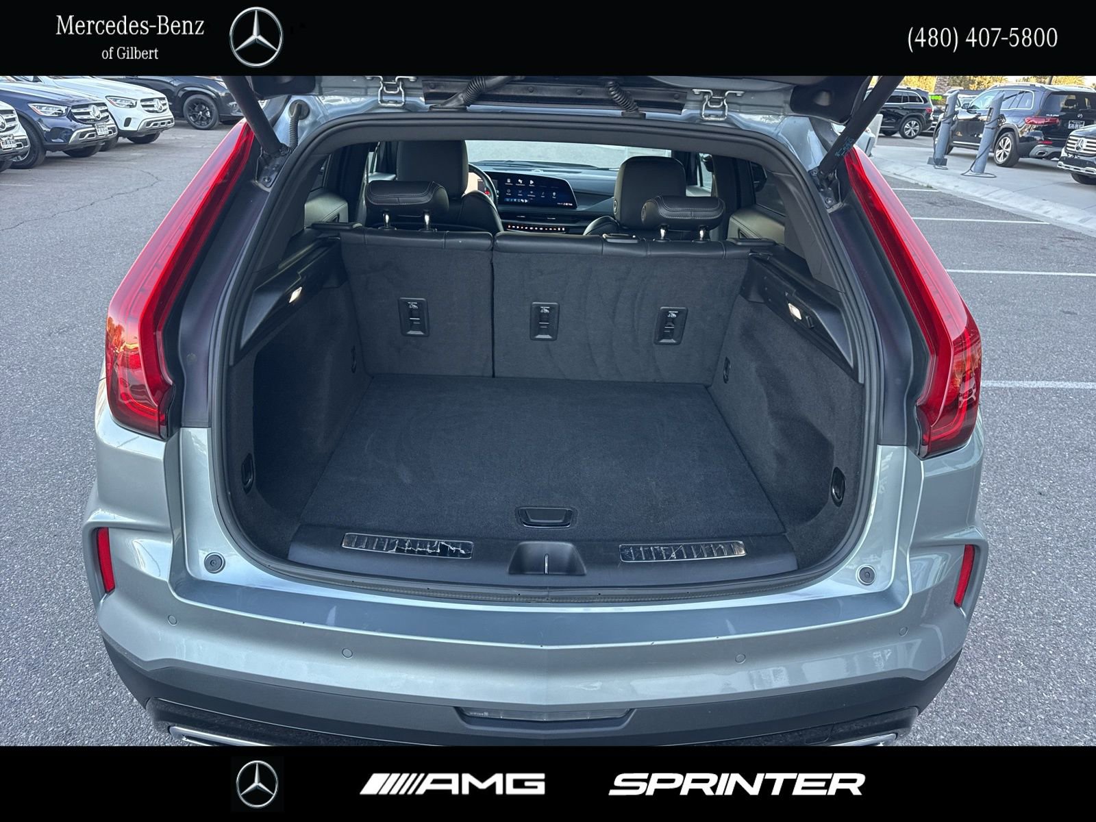 Used 2024 Cadillac XT4 Premium Luxury image 7