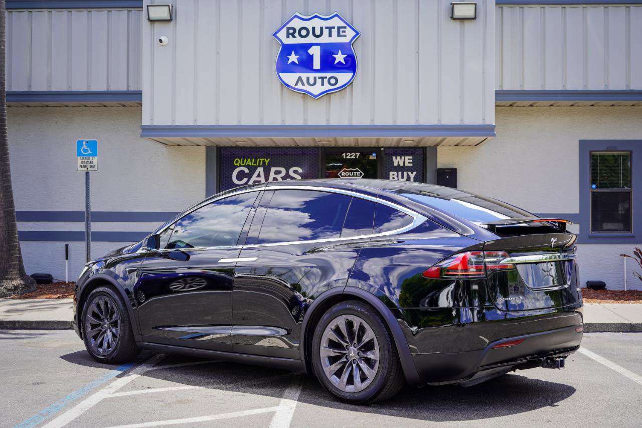 Used 2018 Tesla Model X 100D AWD/4WD image 3