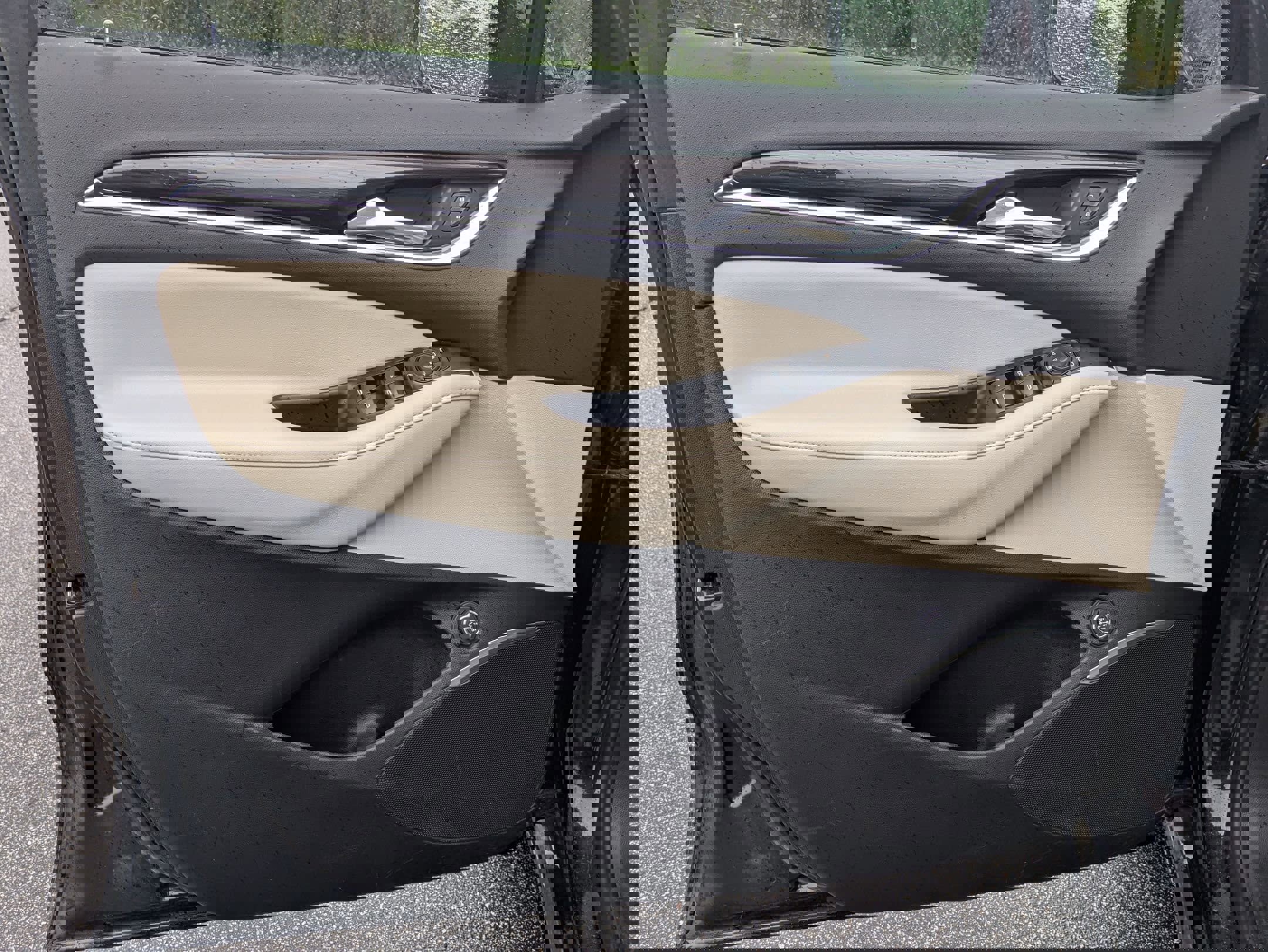 Used 2019 Buick Enclave Essence image 21