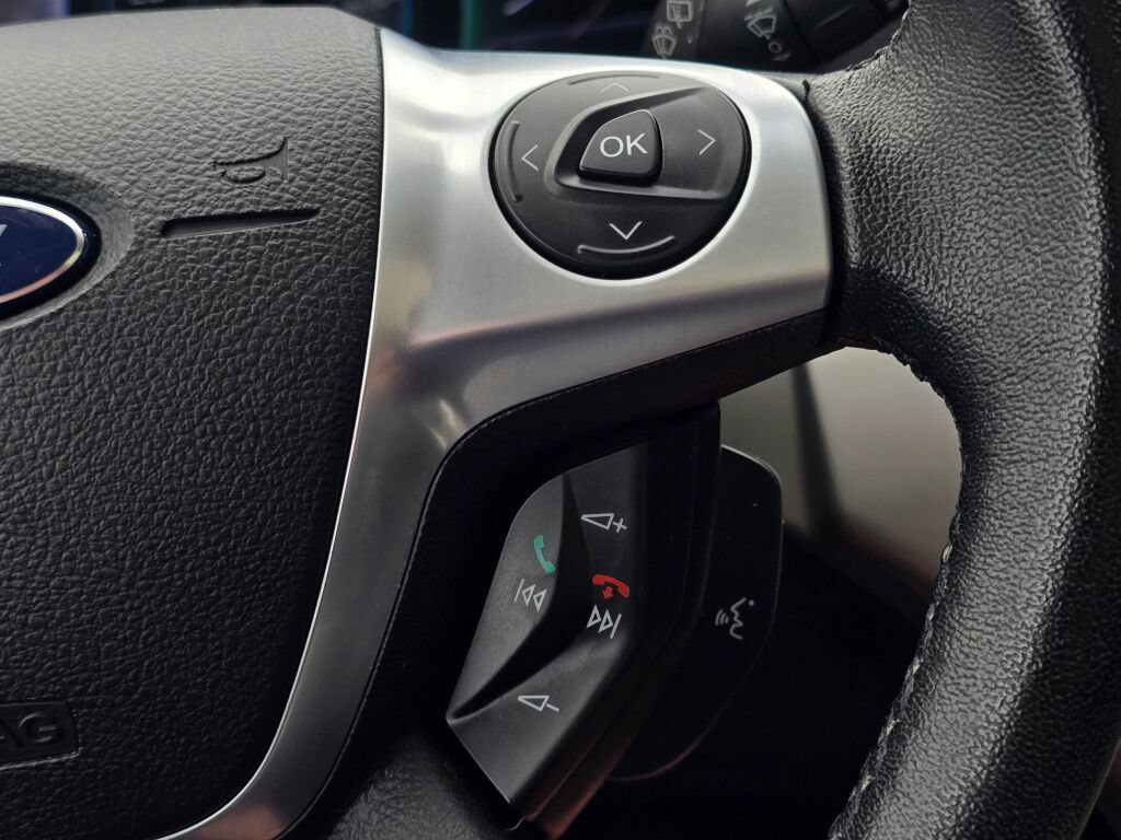 Used 2013 Ford C-MAX Energi SEL FWD image 33