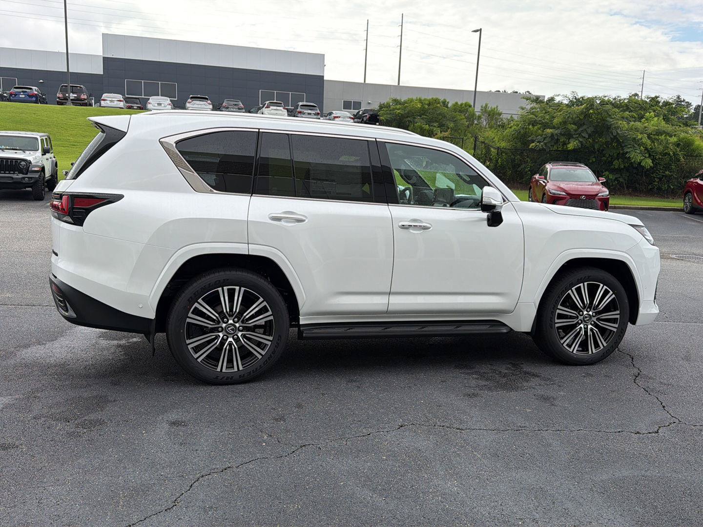 New 2026 Lexus LX 700h Luxury AWD/4WD image 7